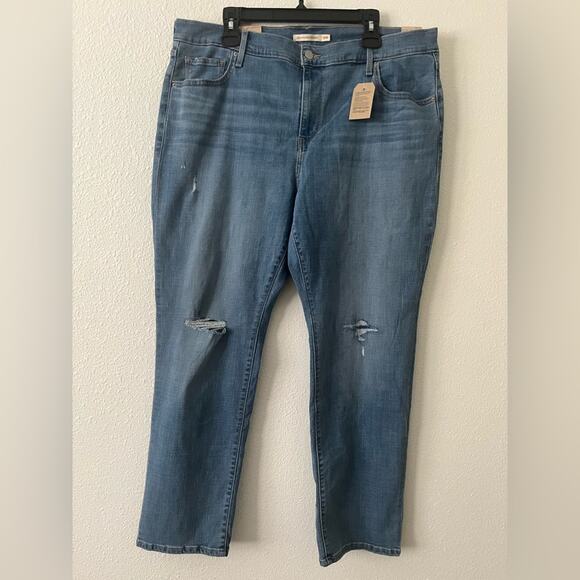 Levi's Plus Size 724 Distressed High Rise Straight Jean Size 18 - Picture 9 of 9